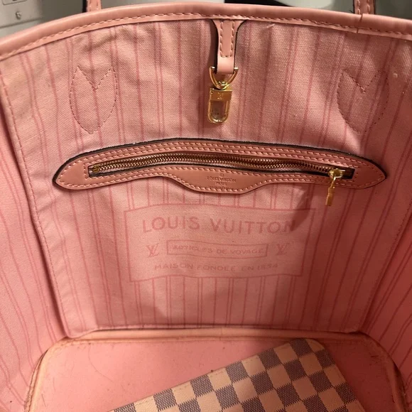 Checkered Tote Bag with Pink Accents - Picture 2 of 2